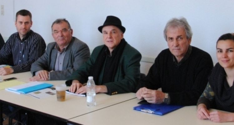 Le Président, Jean-Jacques MARTINEZ, entouré des Vice-présidents Francis BOY et Denis BOYER et de l’équipe technique du SMIVAL